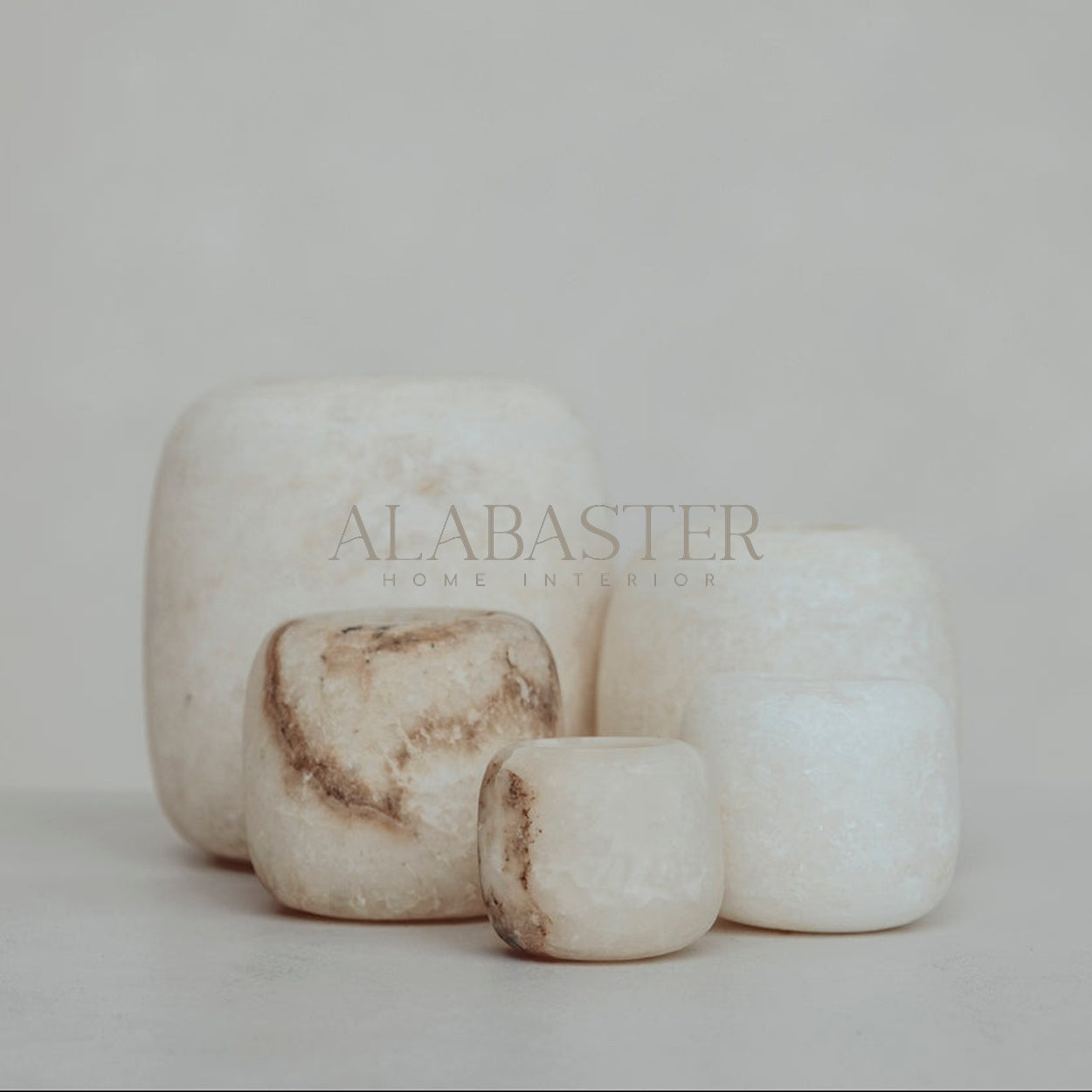 Alabaster ronde waxinelichthouder model Rond, wit/bruin, elegant en tijdloos woondecoratie